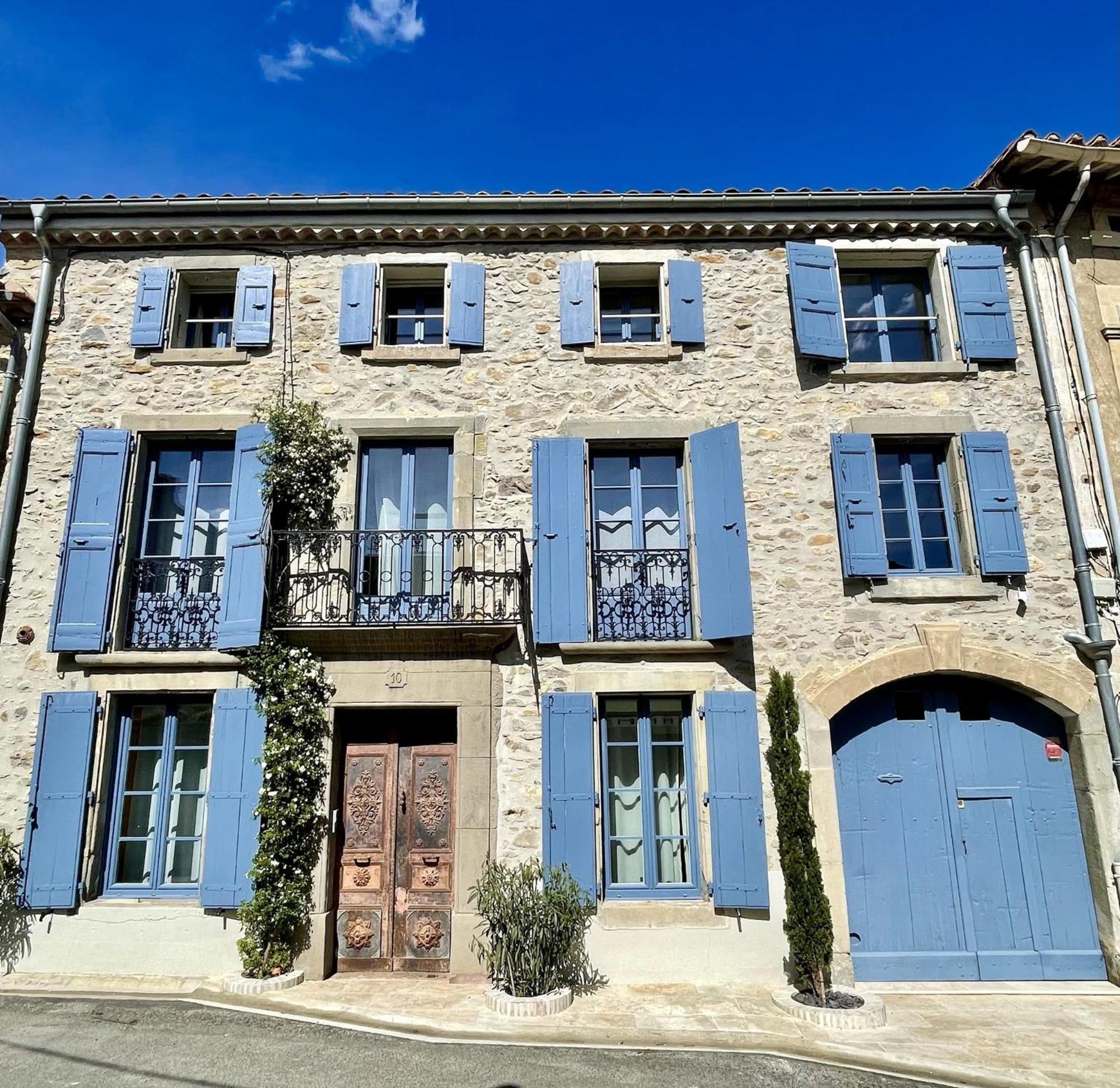 L'Oiseau Bleu Rollier Bed & Breakfast Roubia Exterior photo